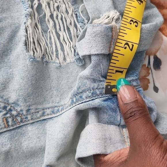 H&M Distress Denim Overall Shorts shortall Summer Casual Outing - Picture 12 of 12